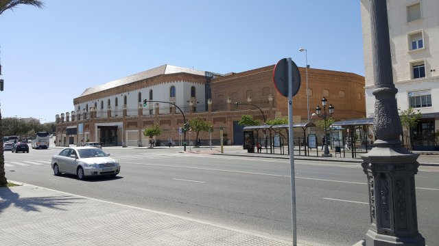 963 cadiz palacio de congresos